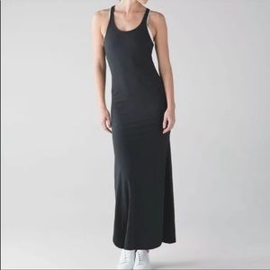Lululemon Refresh Maxi Dress heathered black stretch slits size 6